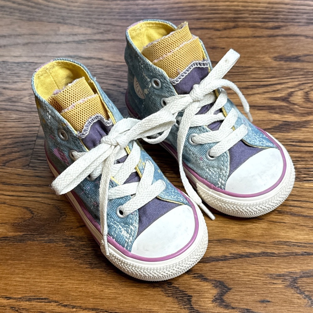 Converse Girls Paint Splatter Moody Purple and Denim High-Top Canvas Sneakers 6